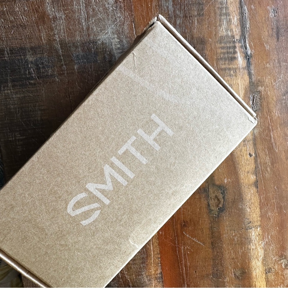 SMITH snow/skiing goggles with anti-fog lens, &
UVA/UVB sun protection - Picture 3 of 12